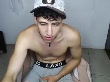 Chaturbate Watch Live Sex Cams of noah_sokolov_