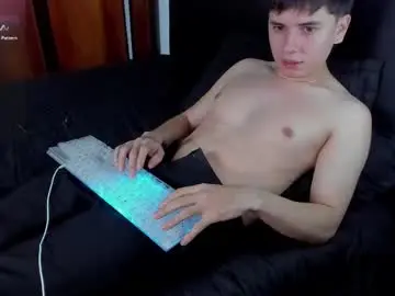 Chaturbate Watch Live Sex Cams of _broken_47