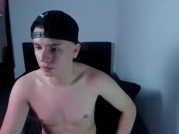 Chaturbate Live Porn of _broken_47