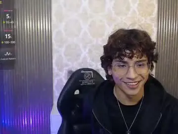 Chaturbate Nude Webcam of justin_tay1