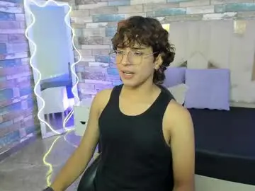 Chaturbate Adult Webcams of justin_tay1