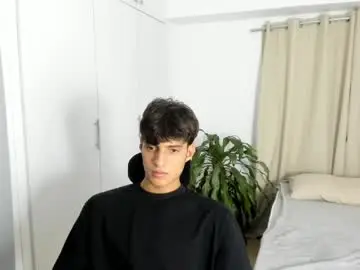 Chaturbate Watch Live Sex Cams of lucacosta19