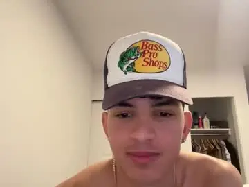 Chaturbate Live Sex Cam of sbouchikh03