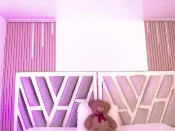 Chaturbate Sex Cam of ashleyevanz