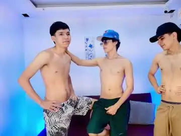 Chaturbate Sex Cam of chillbicrew