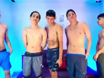 Chaturbate Sex Cam of chillbicrew
