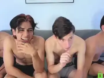 Chaturbate Live Sex of chillbicrew