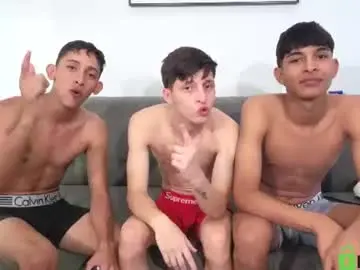 Chaturbate Sex Cam of chillbicrew