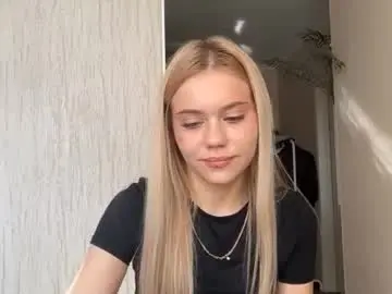 Chaturbate Live Sex Cam of kristifelicien