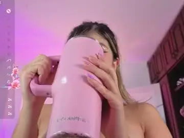 Chaturbate Nude Webcam of nataasha___
