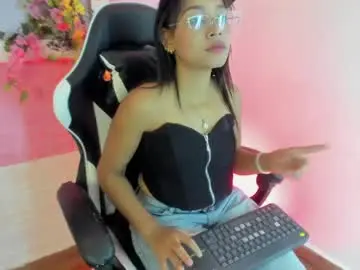 Chaturbate Live Sex Cam of scarlett_lune