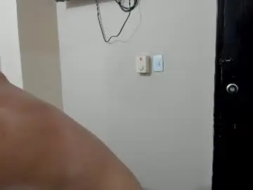 Chaturbate Live Sex of yizus_bonz