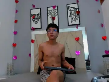 Chaturbate Live Porn of adams_bobby