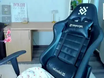 Chaturbate Live Porn of andrea_svel