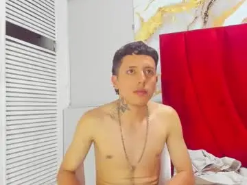 Chaturbate Watch Live Sex Cams of esteban_2102