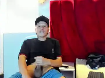 Chaturbate Best live sex cam show of esteban_2102