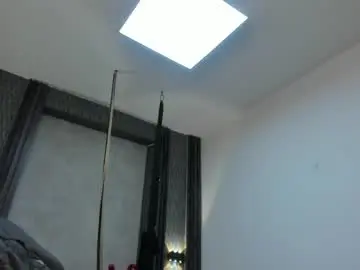 Chaturbate Live Sex Cam of _selene_red