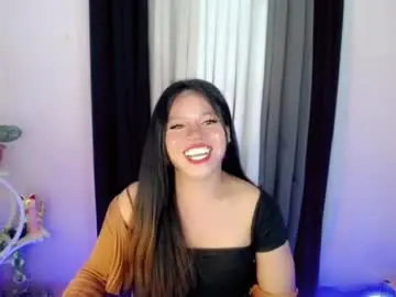 Chaturbate Live Sex Cam of bella_ngo