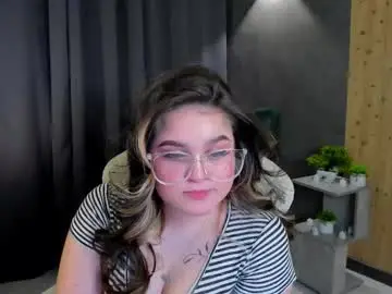 Chaturbate Live Sex Cam of blooomwinx