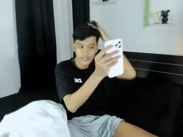 Chaturbate Adult Video Chat of handsomeboy_christ