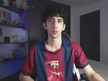 Chaturbate Free Live Porn of vittorio_cerati