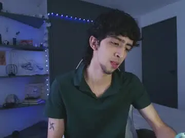 Chaturbate Free Live Porn of vittorio_cerati