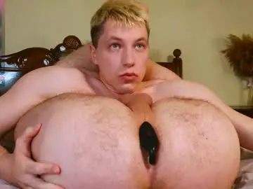 Chaturbate Live Sex Cam of ethan7inches