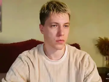 Chaturbate Live Sex Cam of ethan7inches