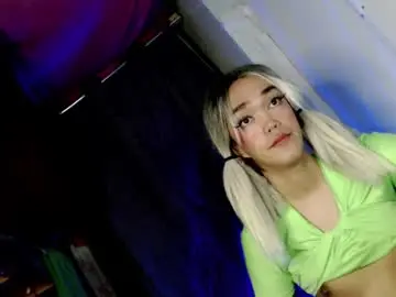 Chaturbate Adult Webcam of hot_moma69