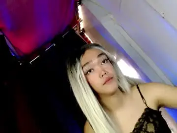 Chaturbate Watch Live Sex Cams of hot_moma69