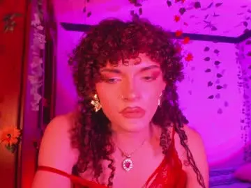 Chaturbate Live Sex Cam of lucianromeo17