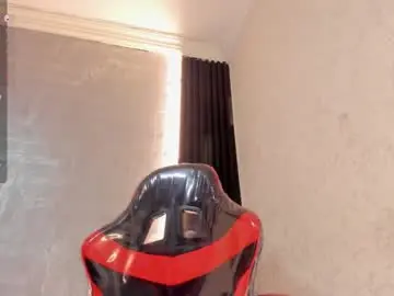 Chaturbate Live Sex Cam of dominicsccott