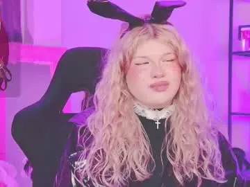 Chaturbate Live Sex Cam of lilithnelson