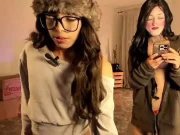 Chaturbate Free Live Porn of miiaah_thompsom