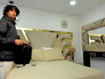 Chaturbate Watch Live Sex Cams of ibratxandy