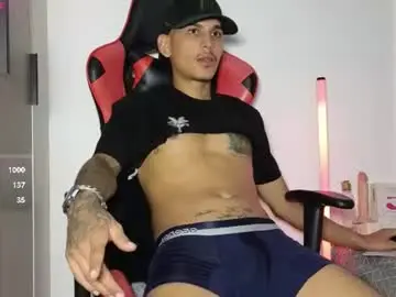 Chaturbate Live Sex Cam of jack_damxx