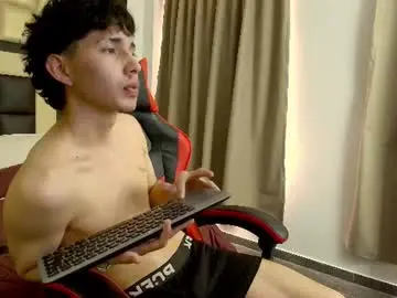 Chaturbate Live Sex of andres8975
