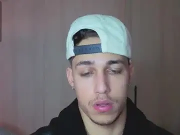 Chaturbate Live Sex Cam of orionblaze69_