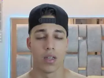 Chaturbate Free Porn Cam of orionblaze69_