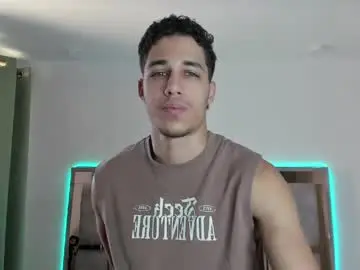Chaturbate Nude Webcam of orionblaze69_