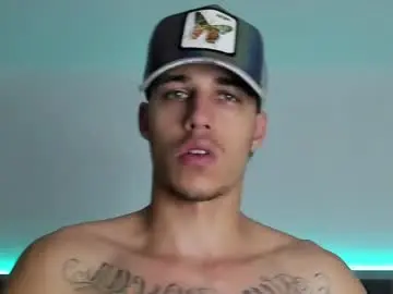 Chaturbate Best live sex cam show of orionblaze69_