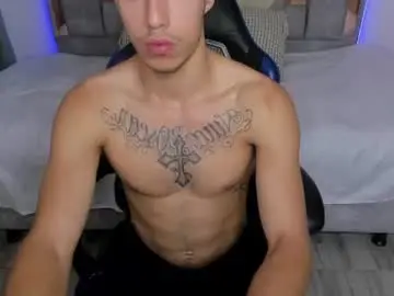 Chaturbate Free Porn Cam of orionblaze69_