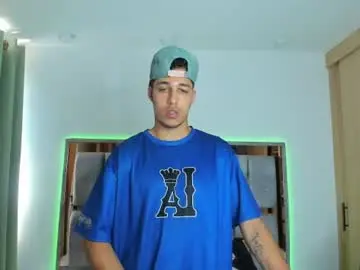 Chaturbate Adult Webcams of orionblaze69_