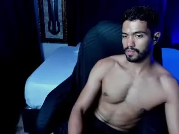 Chaturbate Nude Webcam of simple_guyy