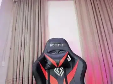 Chaturbate Live Porn of aleja_hill