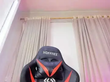 Chaturbate Nude Webcam of aleja_hill