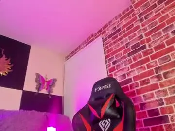 Chaturbate Best live sex cam show of aleja_hill