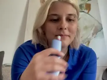 Chaturbate Watch Live Sex Cams of bloom_ella