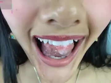 Chaturbate Live Sex Cam of hinata_21_