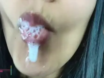 Chaturbate Live Sex Cam of hinata_21_